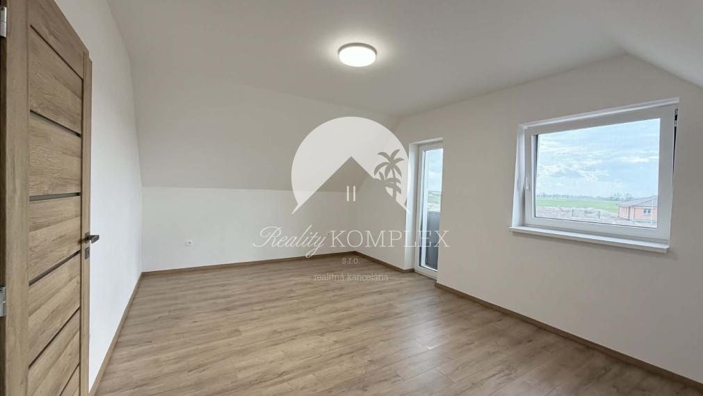 Reality KOMPLEX s.r.o Vám ponúka na predaj rodinnỳ dom