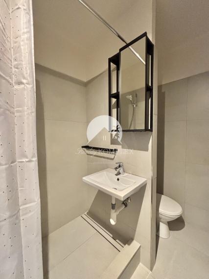 Iba u nás Vám Reality KOMPLEX s.r.o., ponúka nezariadenú rekonštruovanú garzónku na Komenského ulici v Komárne  od spoľahlivého majiteľa!!!!