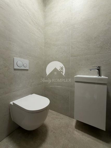 Reality KOMPLEX s.r.o Vám ponúka na predaj predaj novostavbu v Kolárove