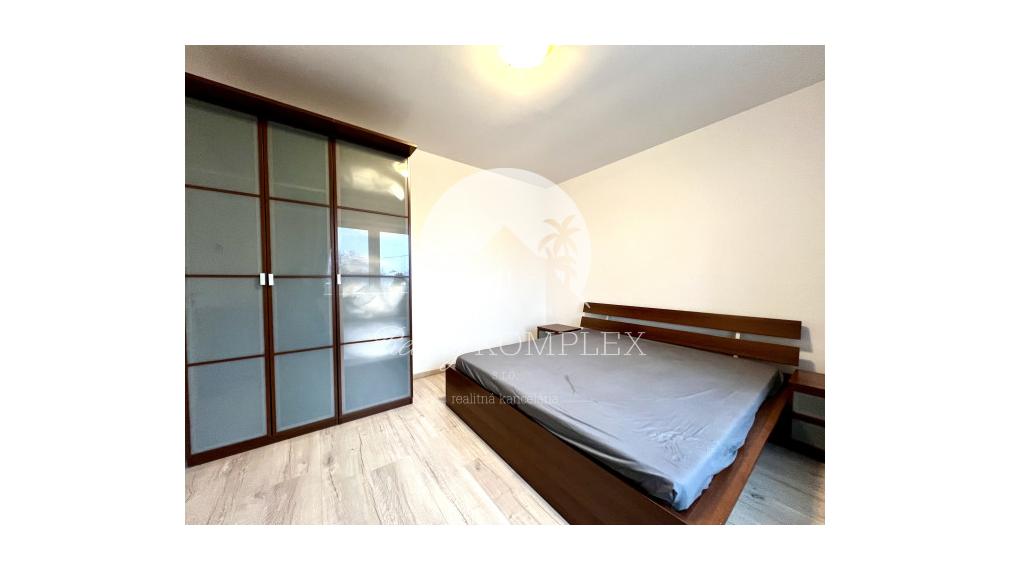 Reality KOMPLEX s.r.o. Vám ponúka na PRENÁJOM pekný 2 izbový byt v Dunajskej Strede
