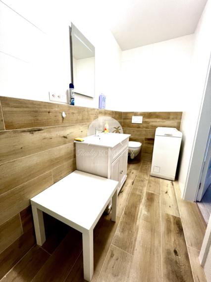 Reality KOMPLEX s.r.o. Vám ponúka na PRENÁJOM pekný 2 izbový byt v Dunajskej Strede