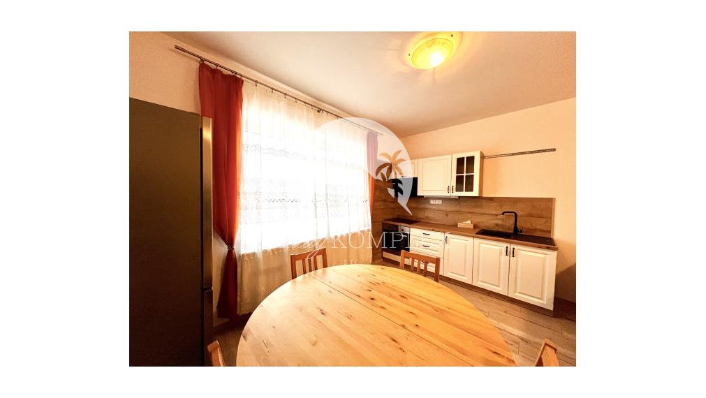 Reality KOMPLEX s.r.o. Vám ponúka na PRENÁJOM pekný 2 izbový byt v Dunajskej Strede