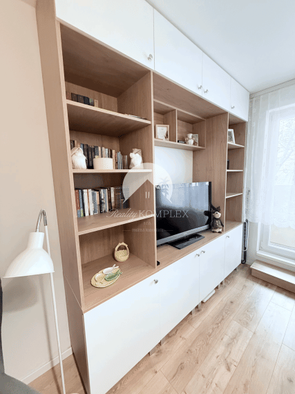 Reality KOMPLEX s.r.o. Vám ponúka zariadený 1-izbový byt NA PREDNÁJOM