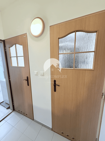 Reality KOMPLEX s.r.o. Vám ponúka zariadený 1-izbový byt NA PREDNÁJOM