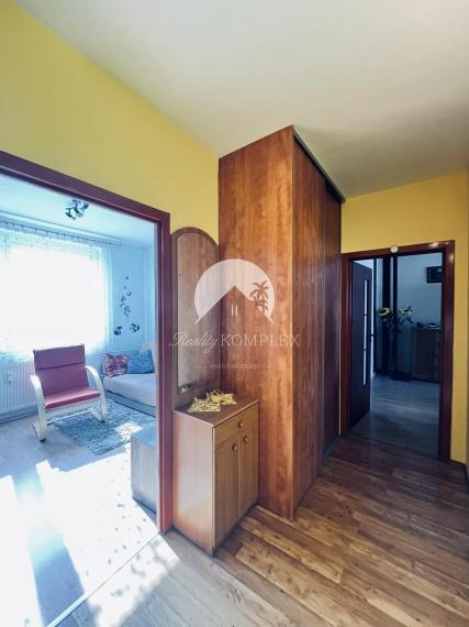 Reality KOMPLEX s.r.o. Vám ponúka na predaj 3-izbový byt s balkónom