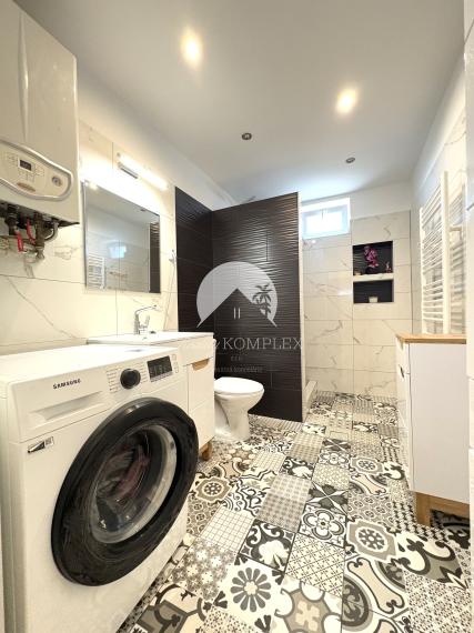 Exkluzívne iba u nás !!! Reality KOMPLEX s.r.o., Vám ponúka zrekonštruovaný 4 izbový rodinný dom s pozemkom vo vyhľadávanej lokalite v úplne tichom prostredí, obci Pribeta !!!