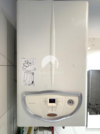 Exkluzívne iba u nás !!! Reality KOMPLEX s.r.o., Vám ponúka zrekonštruovaný 4 izbový rodinný dom s pozemkom vo vyhľadávanej lokalite v úplne tichom prostredí, obci Pribeta !!!