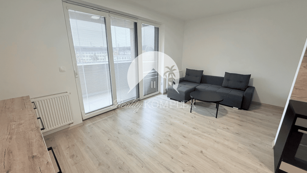 Reality KOMPLEX s.r.o. Vám ponúka NA PRENÁJOM garsónku s vl. parkovacím miestom v DS