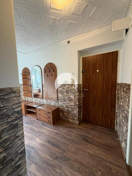 Reality KOMPLEX s.r.o. Vám ponúka na predaj 2-izbový byt nachádzajúci sa na ulici Budovateľskej v Komárne