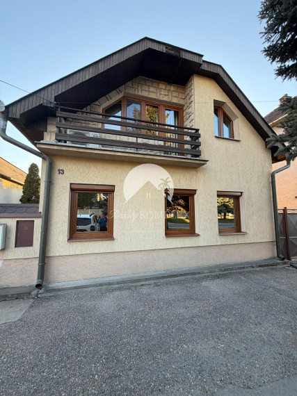 Reality KOMPLEX s.r.o Vám exkluzívne ponúka rodinny dom na predaj v Kolárove