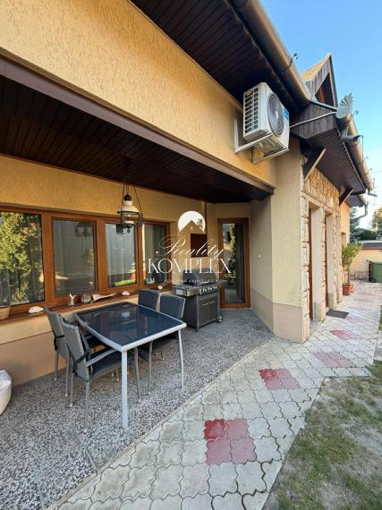 Reality KOMPLEX s.r.o Vám exkluzívne ponúka rodinny dom na predaj v Kolárove