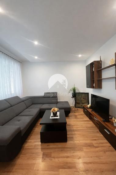 Reality KOMPLEX s.r.o. Vám  ponúka na predaj 3 izbový byt v meste Komárno.