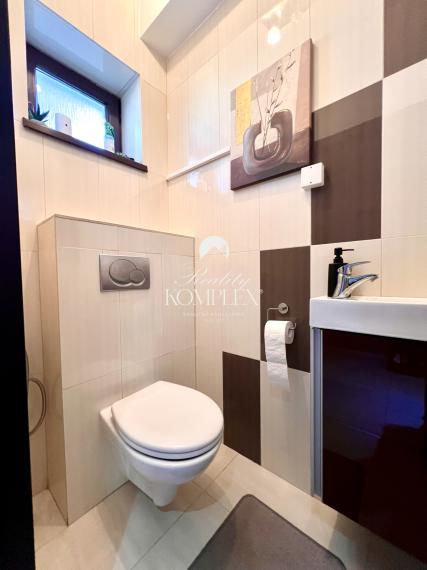 Reality KOMPLEX s.r.o. ponúka na PREDAJ EXKLUZÍVNY 4-IZBOVÝ RODINNÝ DOM S BAZÉNOM V GABČÍKOVE