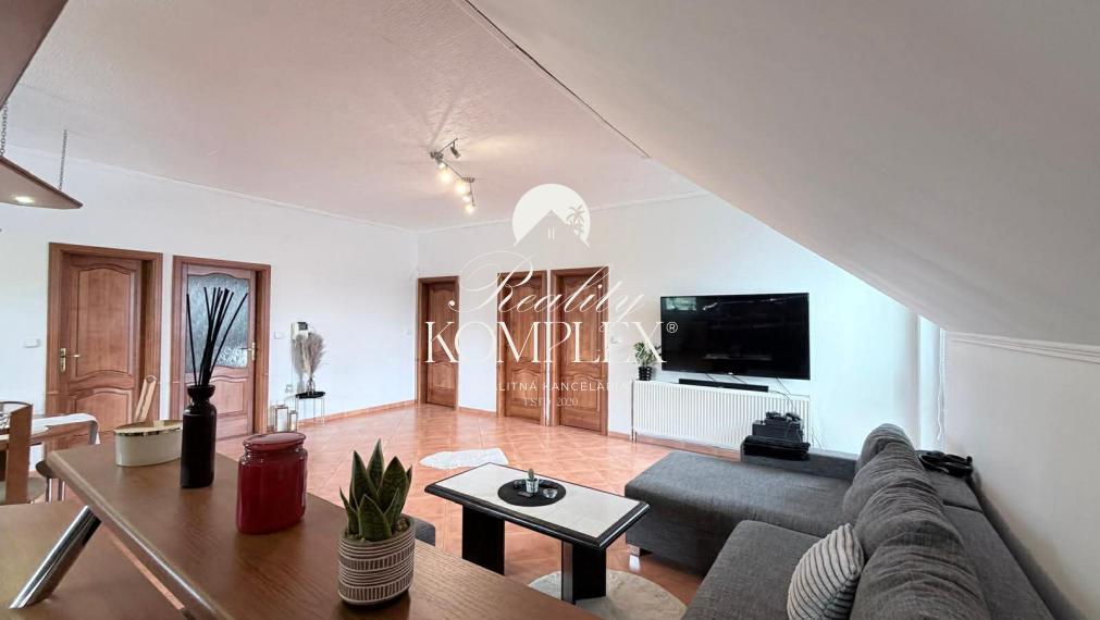 Reality KOMPLEX s.r.o Vám ponúka EXKLÚZIVNE na predaj byt vo Veľkom Mederi