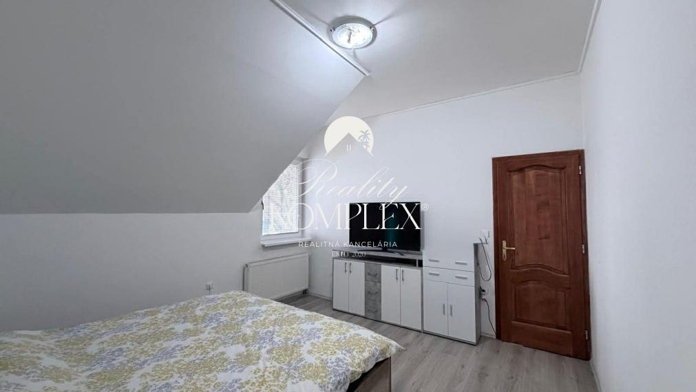 Reality KOMPLEX s.r.o Vám ponúka EXKLÚZIVNE na predaj byt vo Veľkom Mederi