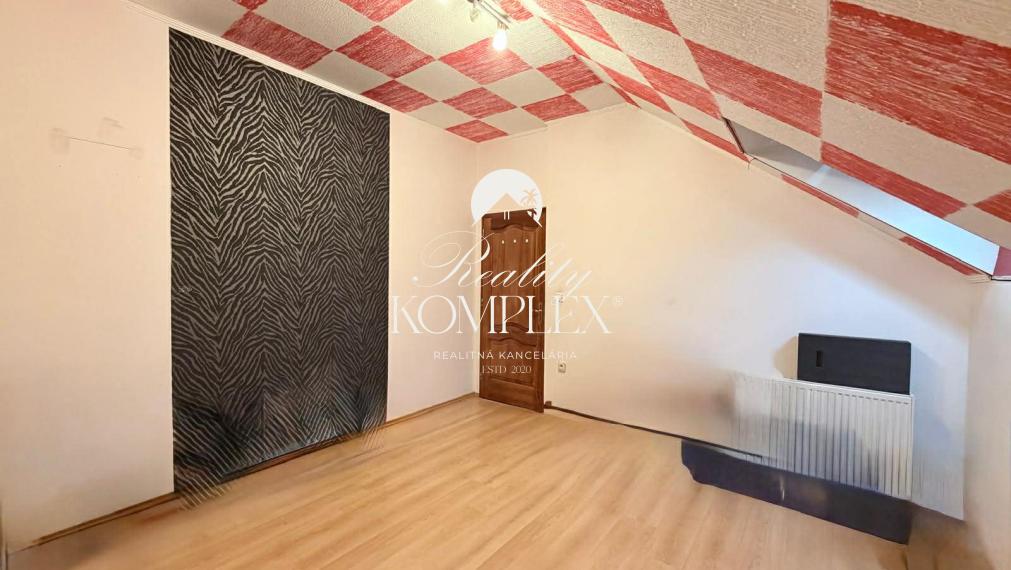 Reality KOMPLEX s.r.o Vám ponúka EXKLÚZIVNE na predaj byt vo Veľkom Mederi