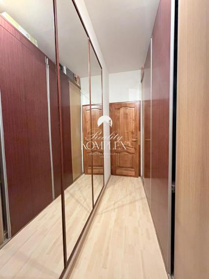 Reality KOMPLEX s.r.o Vám ponúka EXKLÚZIVNE na predaj byt vo Veľkom Mederi