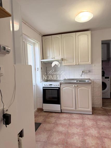 Reality KOMPLEX s.r.o Vám ponúka EXKLUZÍVNE ponúka na predaj rodinný dom v obci Zemianska Olča