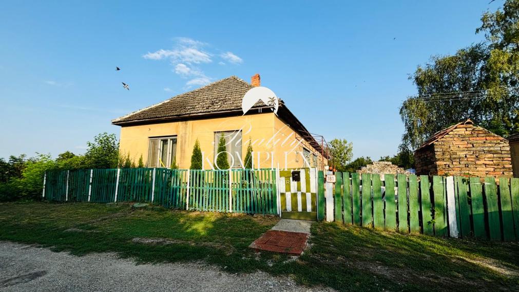 Reality KOMPLEX s.r.o., Vám EXKLUZÍVNE ponúka na predaj krásne miesto blízko Malého Dunaja v obci Veľký Ostrov