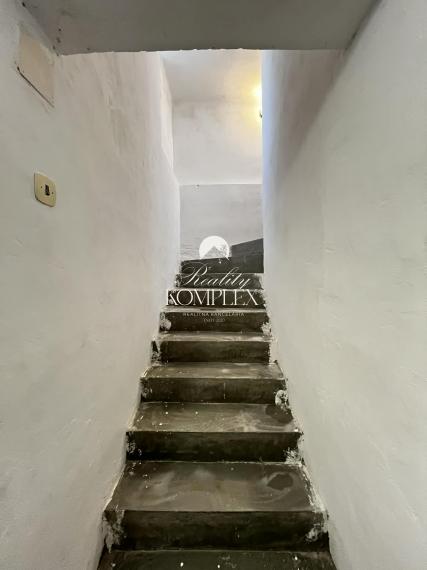 Reality Komplex ponúka EXKLUZÍVNE na predaj rodinný dom v jednej z najlepších lokalít mesta Komárno.