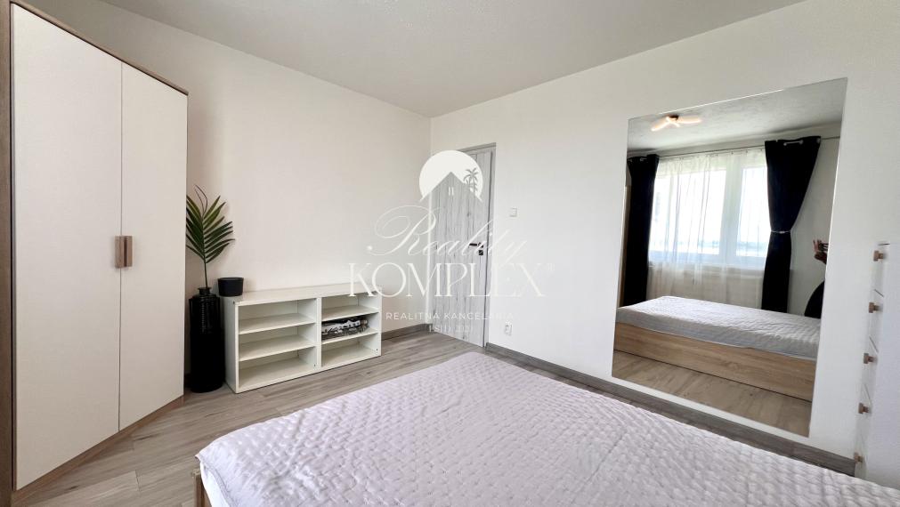 Reality KOMPLEX s.r.o. ponúka na PRENÁJOM štýlový 3-izbový byt s loggiou v Dunajskej Strede