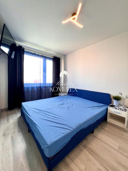 Reality KOMPLEX s.r.o. ponúka na PRENÁJOM štýlový 3-izbový byt s loggiou v Dunajskej Strede