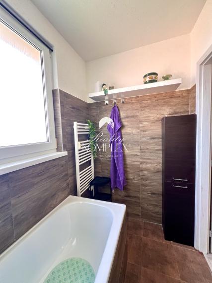 Reality KOMPLEX s.r.o. ponúka na PRENÁJOM štýlový 3-izbový byt s loggiou v Dunajskej Strede