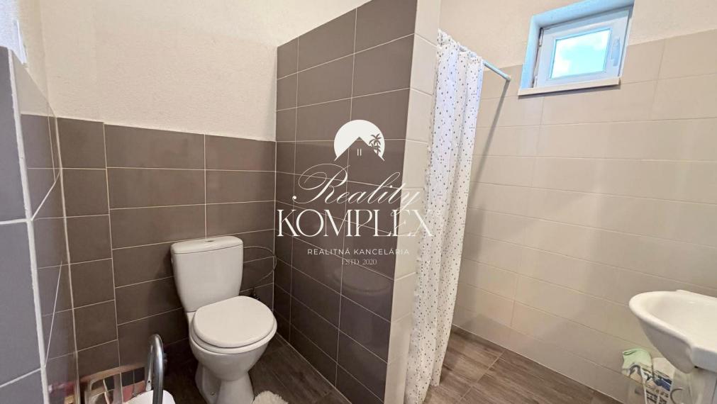 Reality KOMPLEX s.r.o Vám ponúka na predaj rodinný dom v obci Marcelová