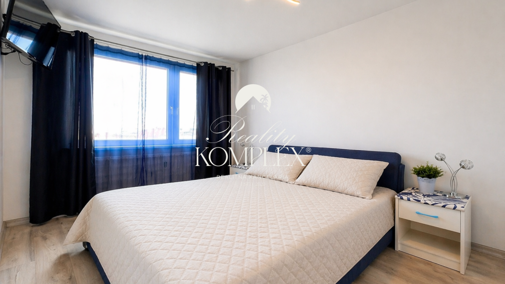 Reality KOMPLEX s.r.o. ponúka na PRENÁJOM štýlový 3-izbový byt s loggiou v Dunajskej Strede