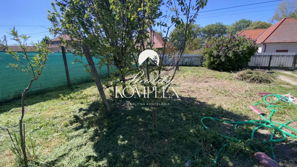 Reality KOMPLEX s.r.o Vám ponúka na predaj rodinný dom v obci Marcelová