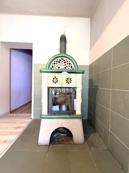 Exkluzívne iba u nás !!! Reality KOMPLEX s.r.o., Vám ponúka zrekonštruovaný 4 izbový rodinný dom s pozemkom vo vyhľadávanej lokalite v úplne tichom prostredí, obci  Bátorove Kosihy !!!