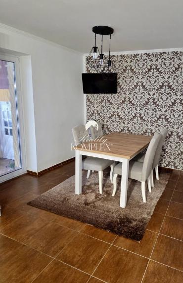 Reality KOMPLEX s.r.o. ponúkame Vám na predaj kvalitne zrekonštruovaný 3,5-izbový rodinný dom v obci Okoč.
