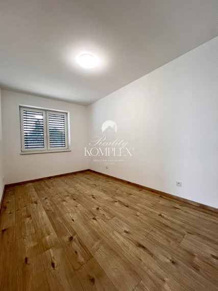 Reality KOMPLEX s.r.o. ponúka na PREDAJ časť dvojdomu-novostavbu v obci Horné Mýto