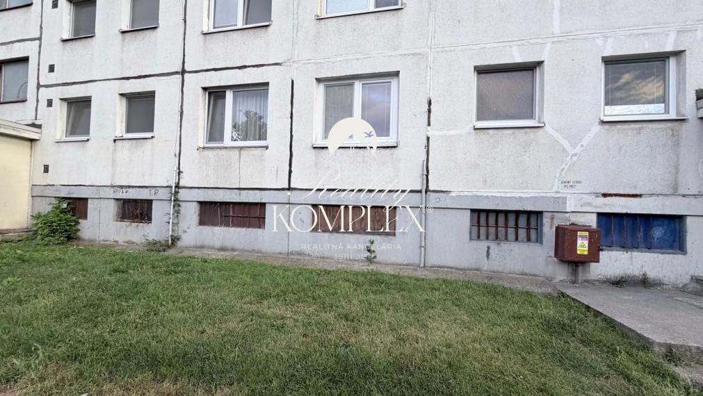Reality KOMPLEX s.r.o Vám EXKLUZÍVNE ponúka na predaj 3 izbový byt v Dunajskej Strede