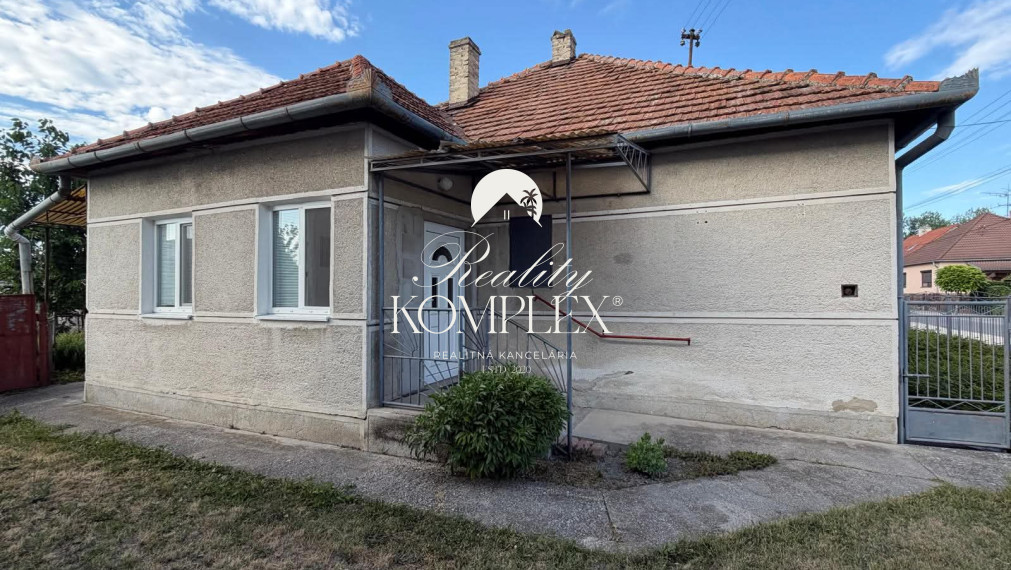 Reality KOMPLEX s.r.o Vám EXKLUZÍVNE ponúka na predaj rodinný dom v obci Čičov