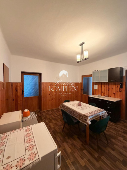 Reality KOMPLEX s.r.o Vám EXKLUZÍVNE ponúka na predaj rodinný dom v obci Čičov