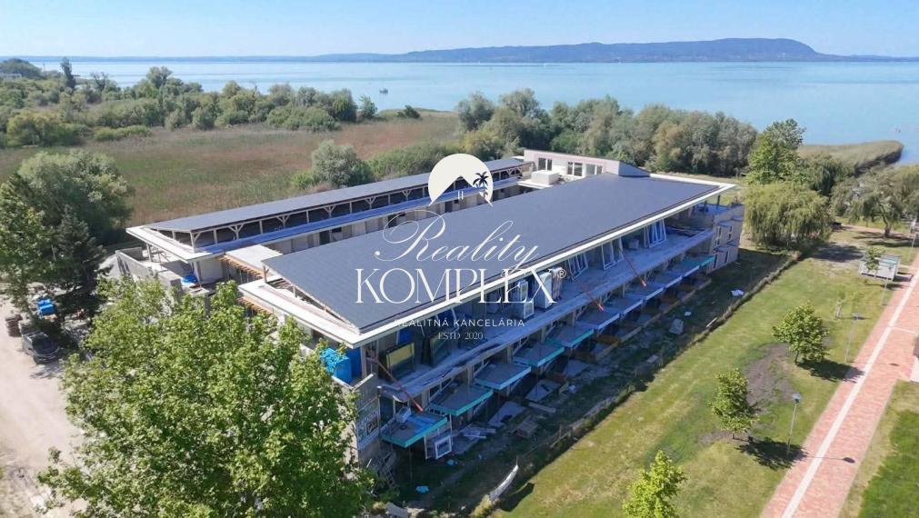 Reality KOMPLEX | Apartmán pri Balatone s parkovaním