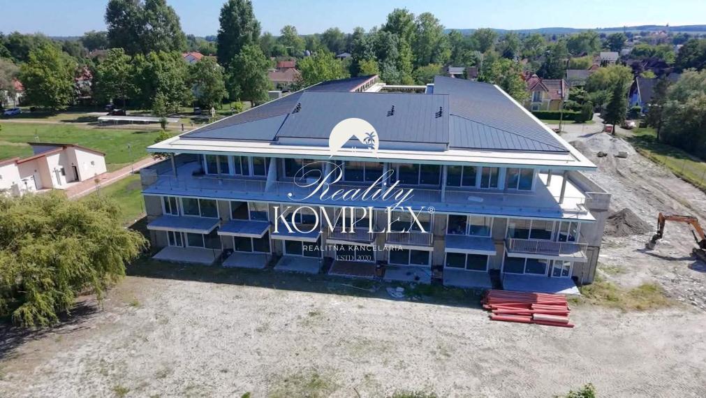 Reality KOMPLEX | Apartmán pri Balatone s parkovaním