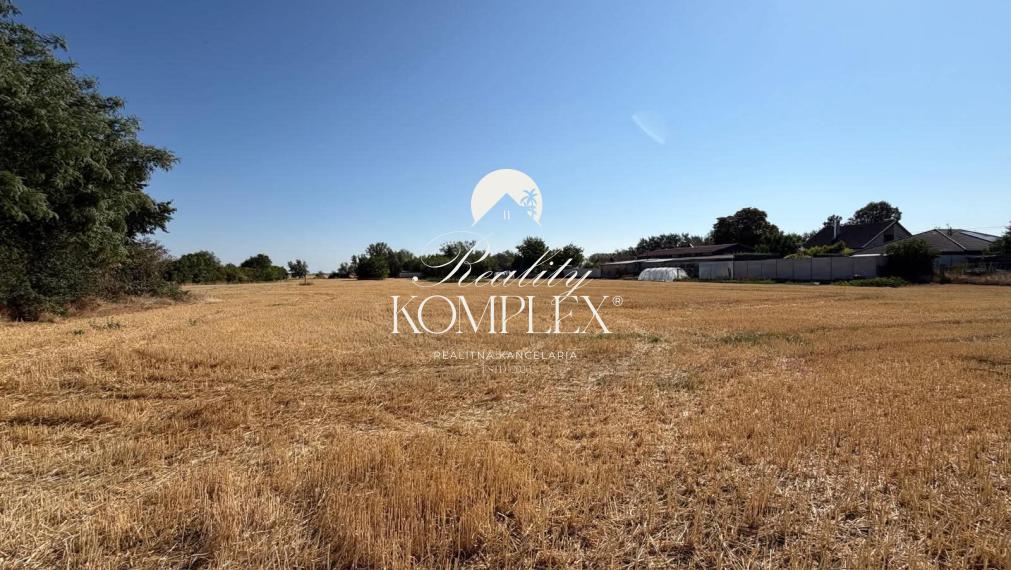 Reality KOMPLEX s.r.o Vám EXKLUZÍVNE ponúka na predaj 3 izbovy rodinny dom v Zemianskej Olči