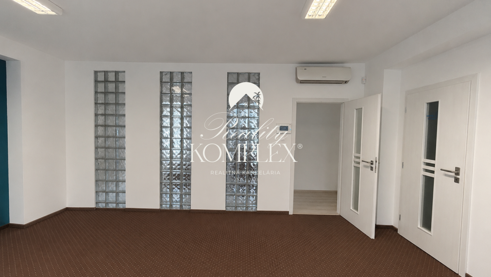 Reality KOMPLEX Vám ponúka na prenájom komerčného priestoru 100 m² v centre Dunajskej Stredy.