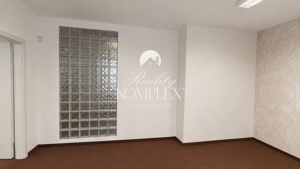 Reality KOMPLEX Vám ponúka na prenájom komerčného priestoru 100 m² v centre Dunajskej Stredy.