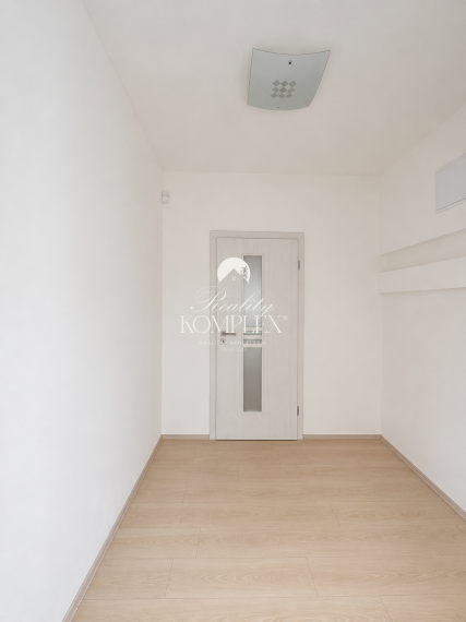 Reality KOMPLEX Vám ponúka na prenájom komerčného priestoru 100 m² v centre Dunajskej Stredy.