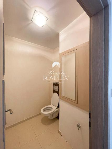 Reality KOMPLEX s.r.o. Vám ponúka na PREDAJ moderne zrekonštruovaný 3-izbový byt s balkónom blízko centra Komárna