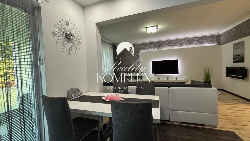 Reality KOMPLEX s.r.o. Vám ponúka EXKLUZÍVNE na prenájom kompletne zariadený 3-izbový byt vo Veľkom Mederi.