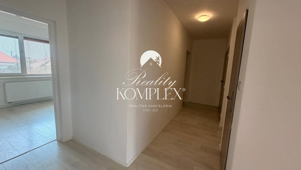 Reality KOMPLEX s.r.o. vám exkluzívne ponúka na predaj dvojgeneračný rodinný dom v Kolárove