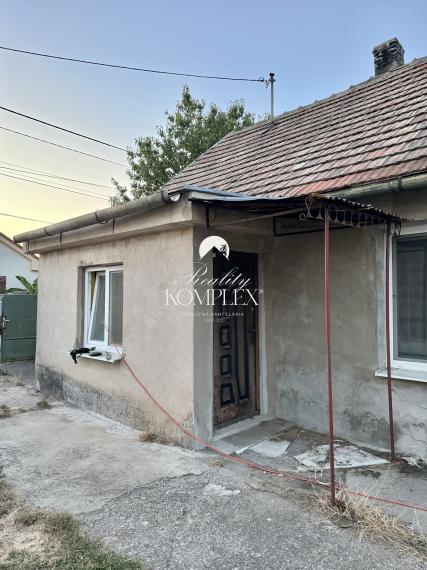 Reality komplex s.r.o., Vám ponúka na predaj rodinný dom v obci Kameničná za atraktívnu cenu !