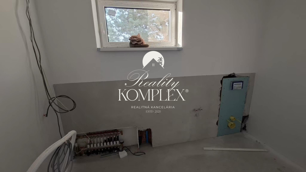 Reality KOMPLEX s.r.o. Vám ponúka na predaj novostavba 4-izbový dvojdom v Topoľníkoch