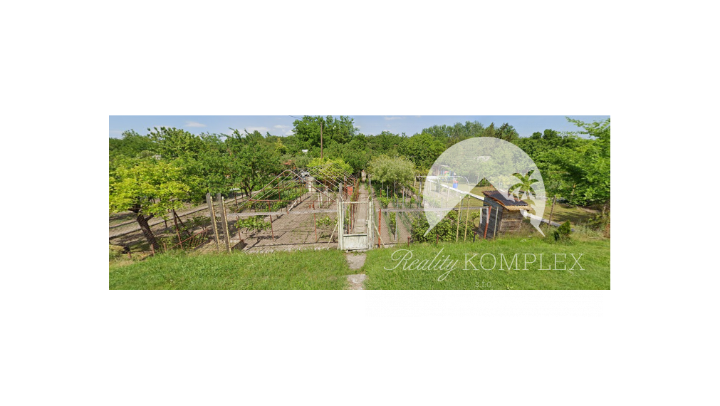 Ponúkame Vám EXKLUZÍVNE na PREDAJ chatku v krásnej záhradkárskej oblasti v Komárne!