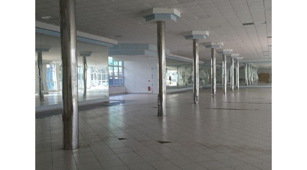 Tágas és napfényes raktárhelyiségeket Kínálunk kiadásra Gyalán.