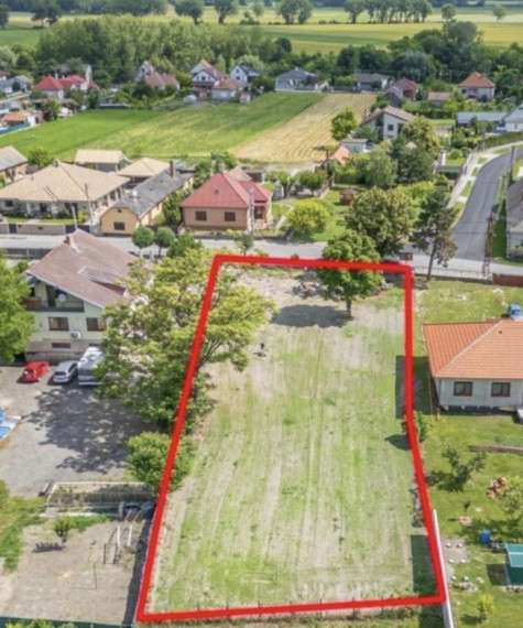 Reality KOMPLEX s.r.o., Vám ponúka na predaj stavebný pozemok v obci Čilizská Radváň